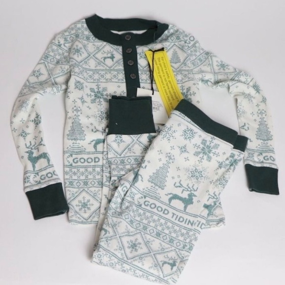 Hearth & Hand Other - Hearth & Hand Kids' Reindeer Good Tidings 2pc Pajama Set, Green/Cream Size 18M